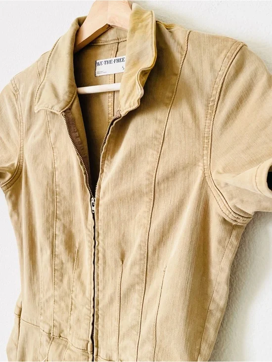 We The Free SMALL Hayde denim short sleeve flare jumpsuit in Pier 17 camel brown - Picture 4 of 8